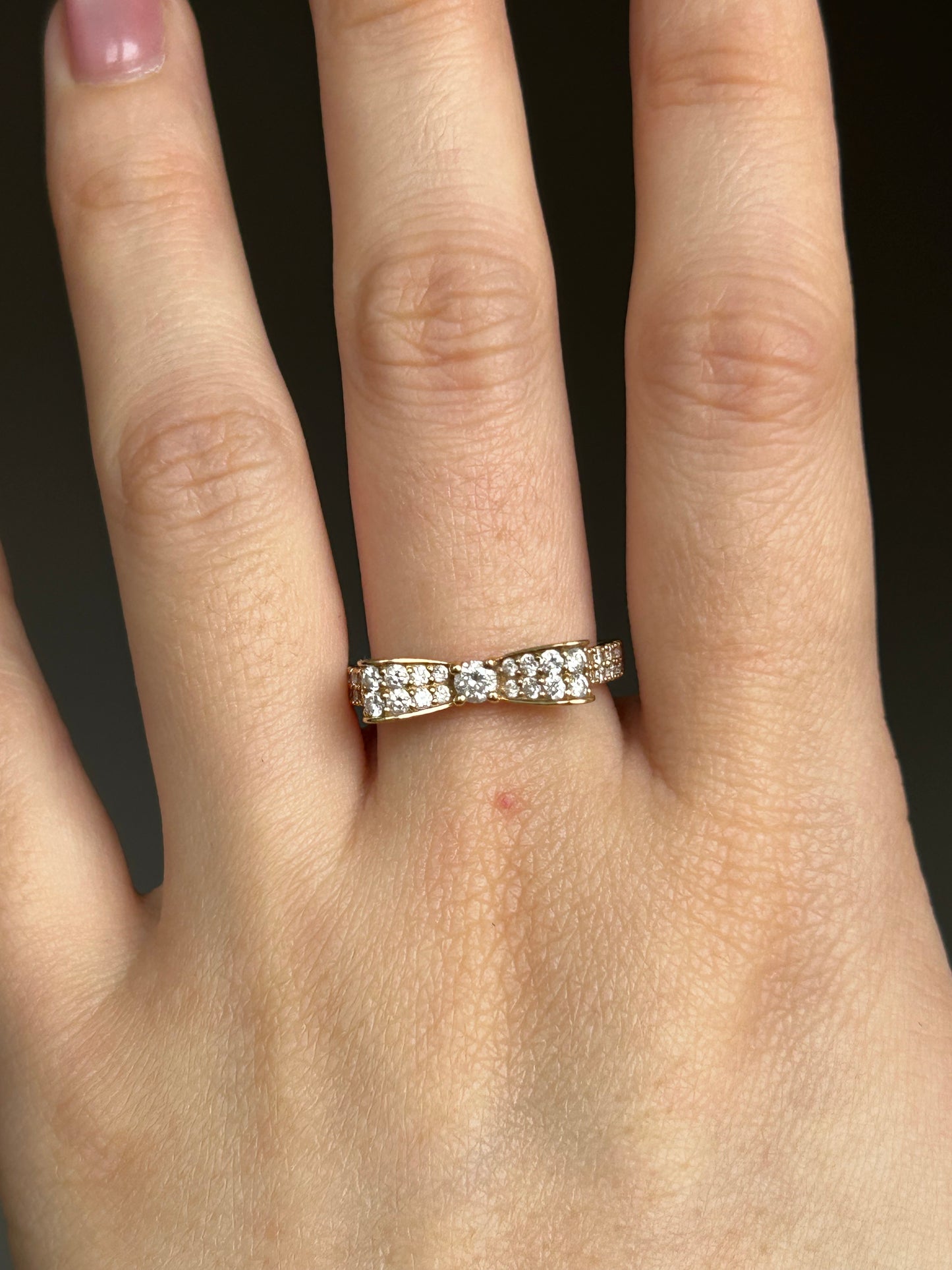 Vintage 18k Diamond Pavé Bow Ring