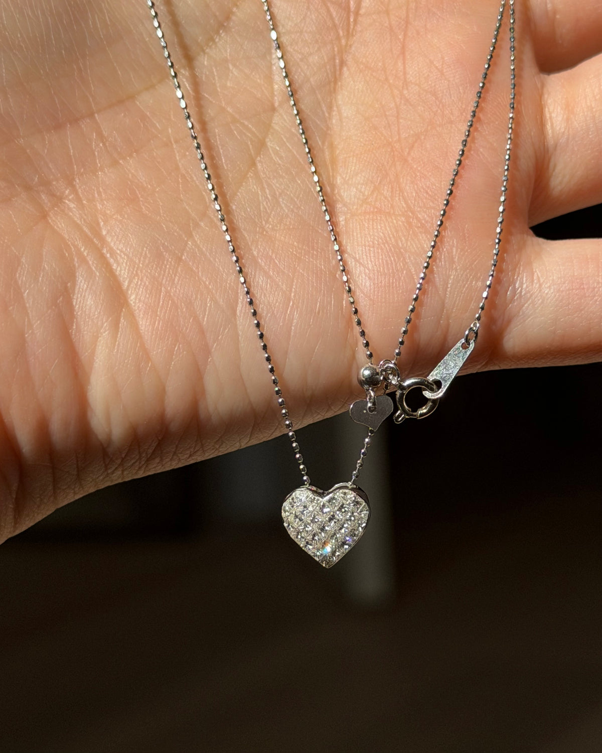 Vintage 18k White Gold Invisible Set Diamond Heart Necklace