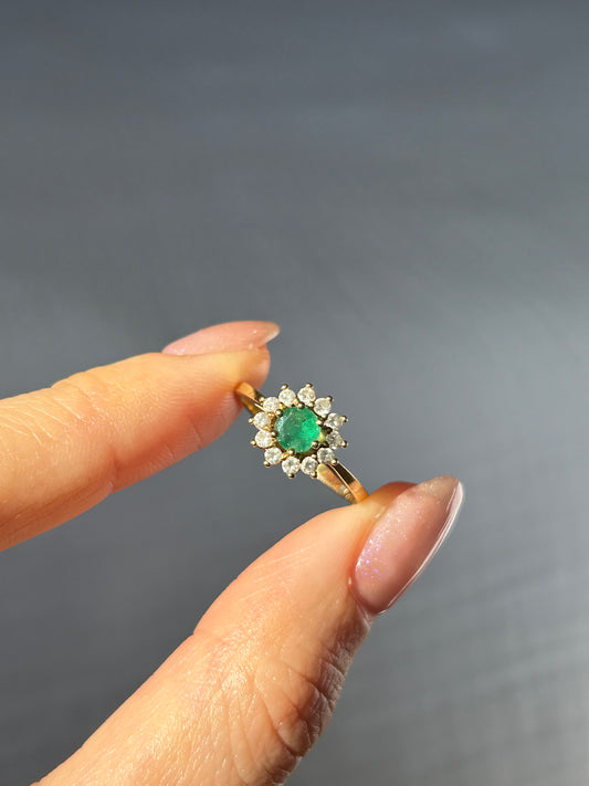 Vintage 18k Round Emerald Diamond Halo Ring