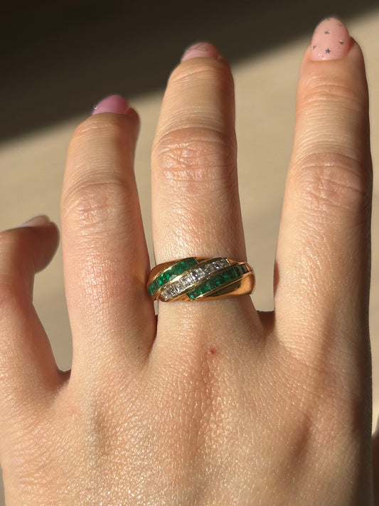 Vintage 18k Square Cut Emerald and Diamond Dome Ring: Size 6.75