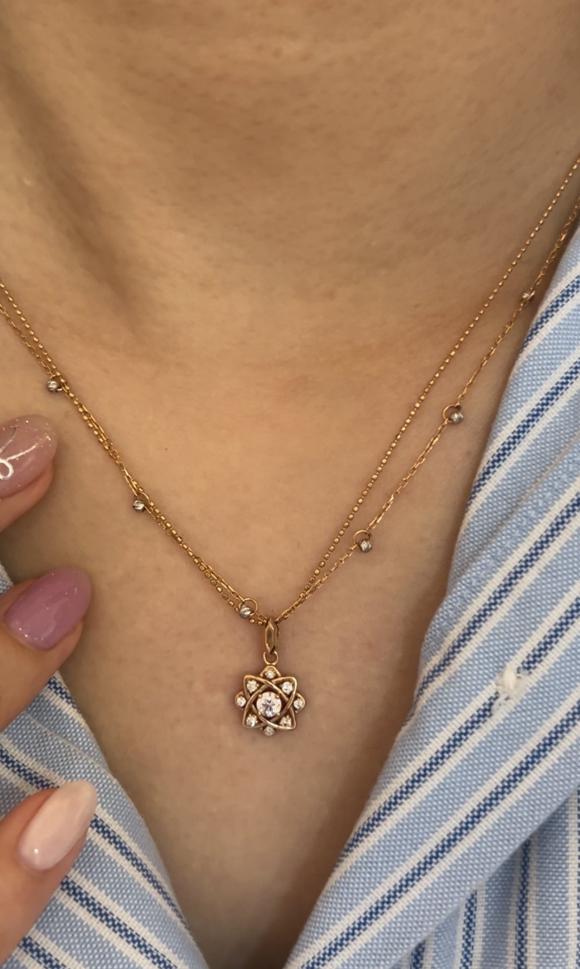 Vintage 18k Rose Gold Multi Diamonds Flower Pendant Chain
