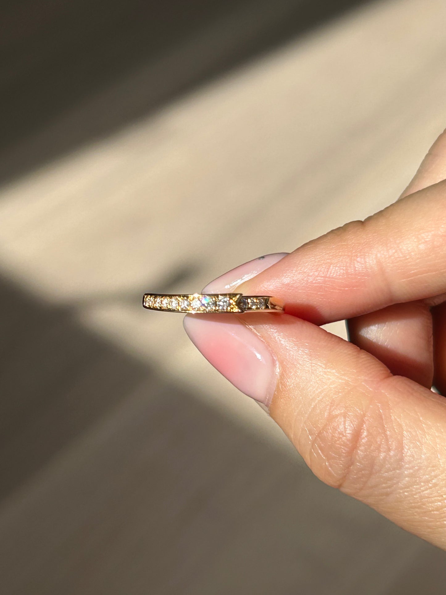 Vintage 18k Diamond Ribbon Motif Stacking Ring: US Size 6.25