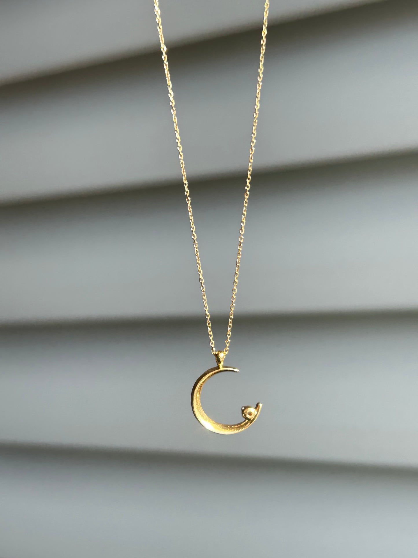 Vintage 18k Crescent Moon Diamond Pendant Chain