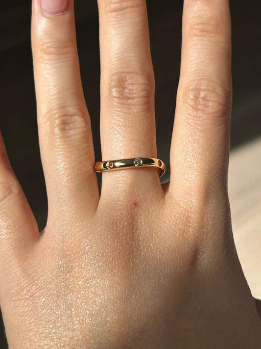 18k Orange Saphire and Diamond Wavy Stacking Ring: US Size 6.25
