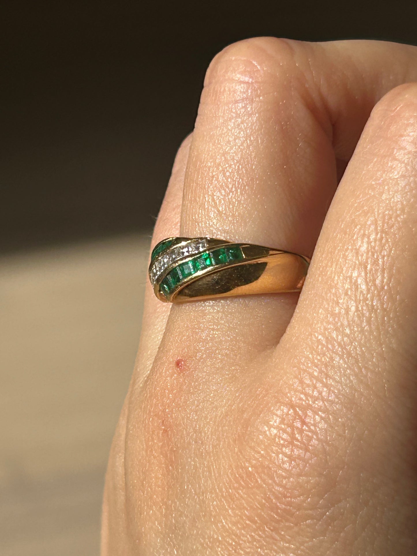 Vintage 18k Square Cut Emerald and Diamond Dome Ring: Size 6.75