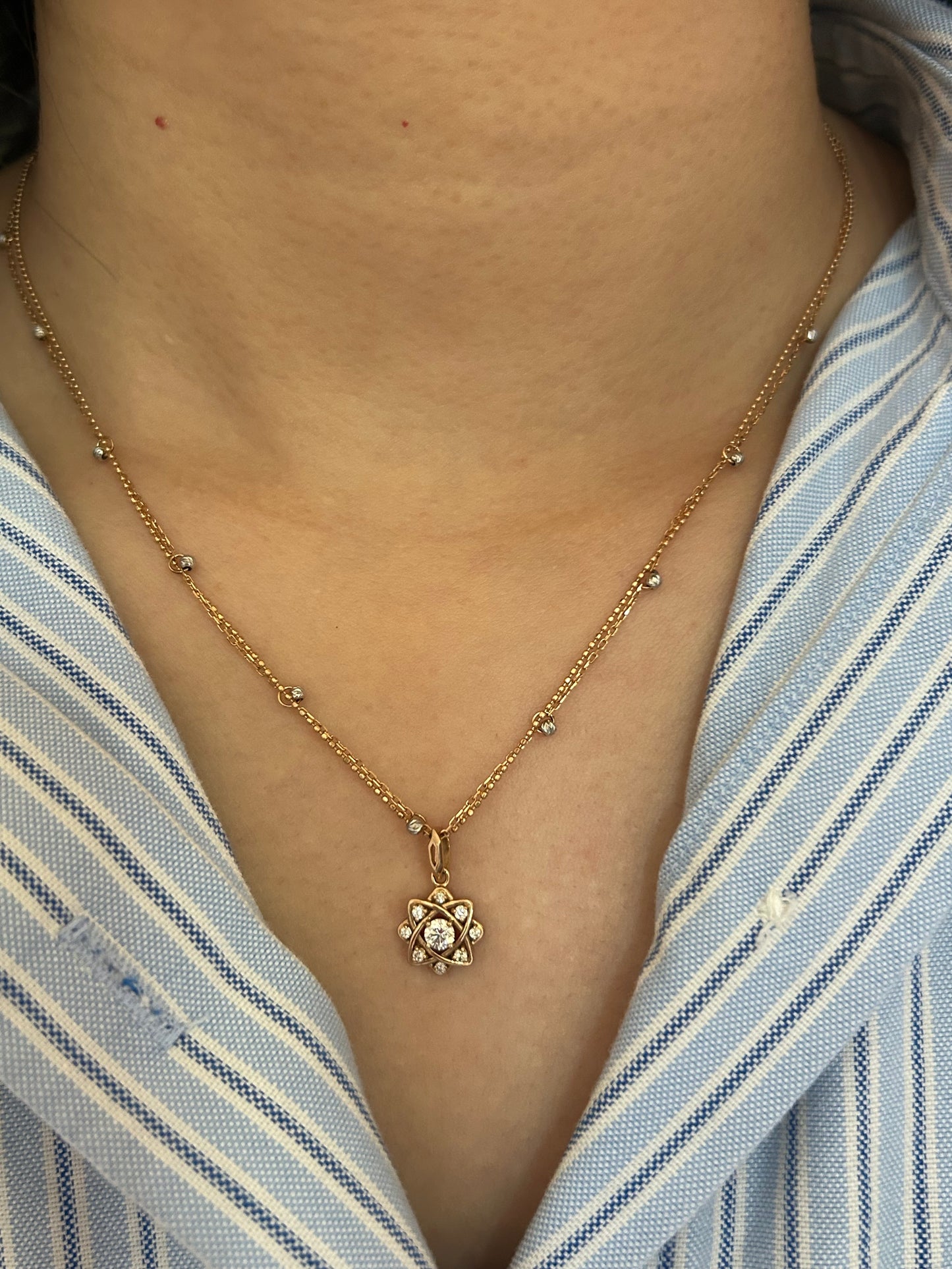 Vintage 18k Rose Gold Multi Diamonds Flower Pendant Chain