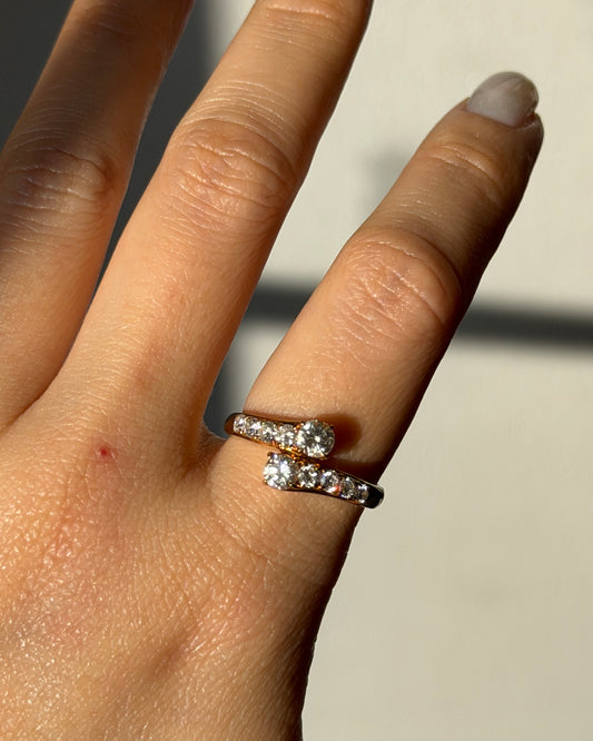 Vintage 18k Gold Graduating Sized Diamond Bypass Ring