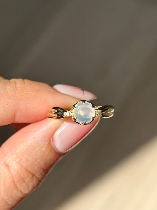 Vintage 18k Moonstone Ring: US Size 5.75