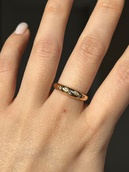 Vintage 18k Gold Diamond Starburst Thin Dome Ring