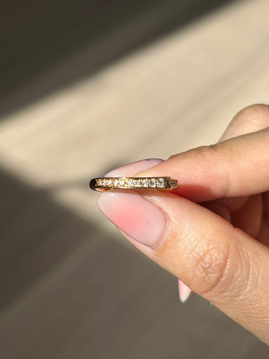 Vintage 18k Diamond Ribbon Motif Stacking Ring: US Size 6.25
