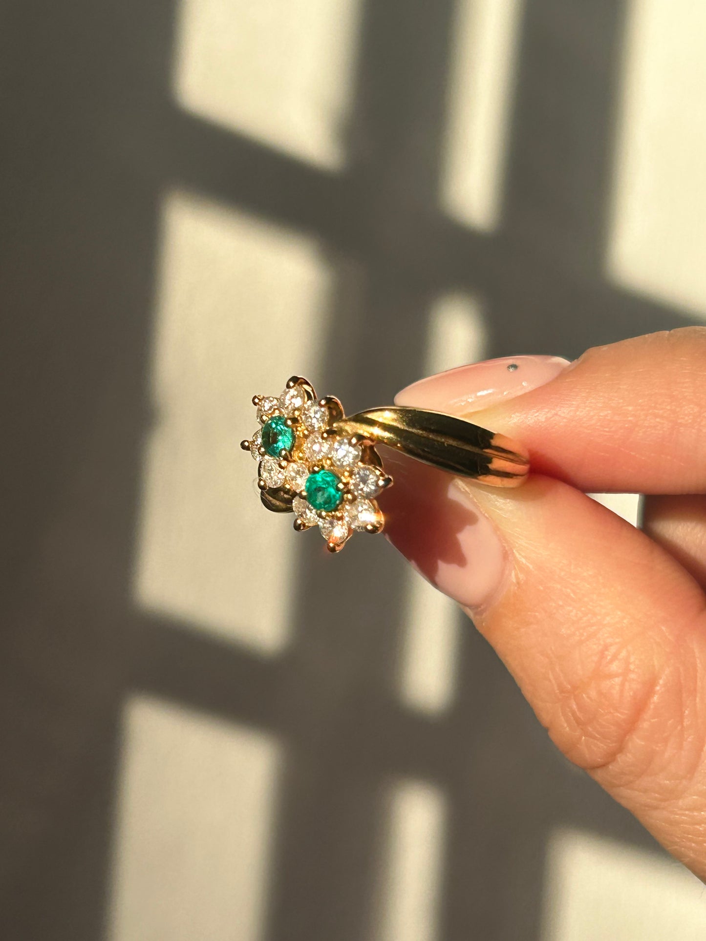 Vintage 18k Diamond and Emerald Twin Flowers Ring: US Size 7