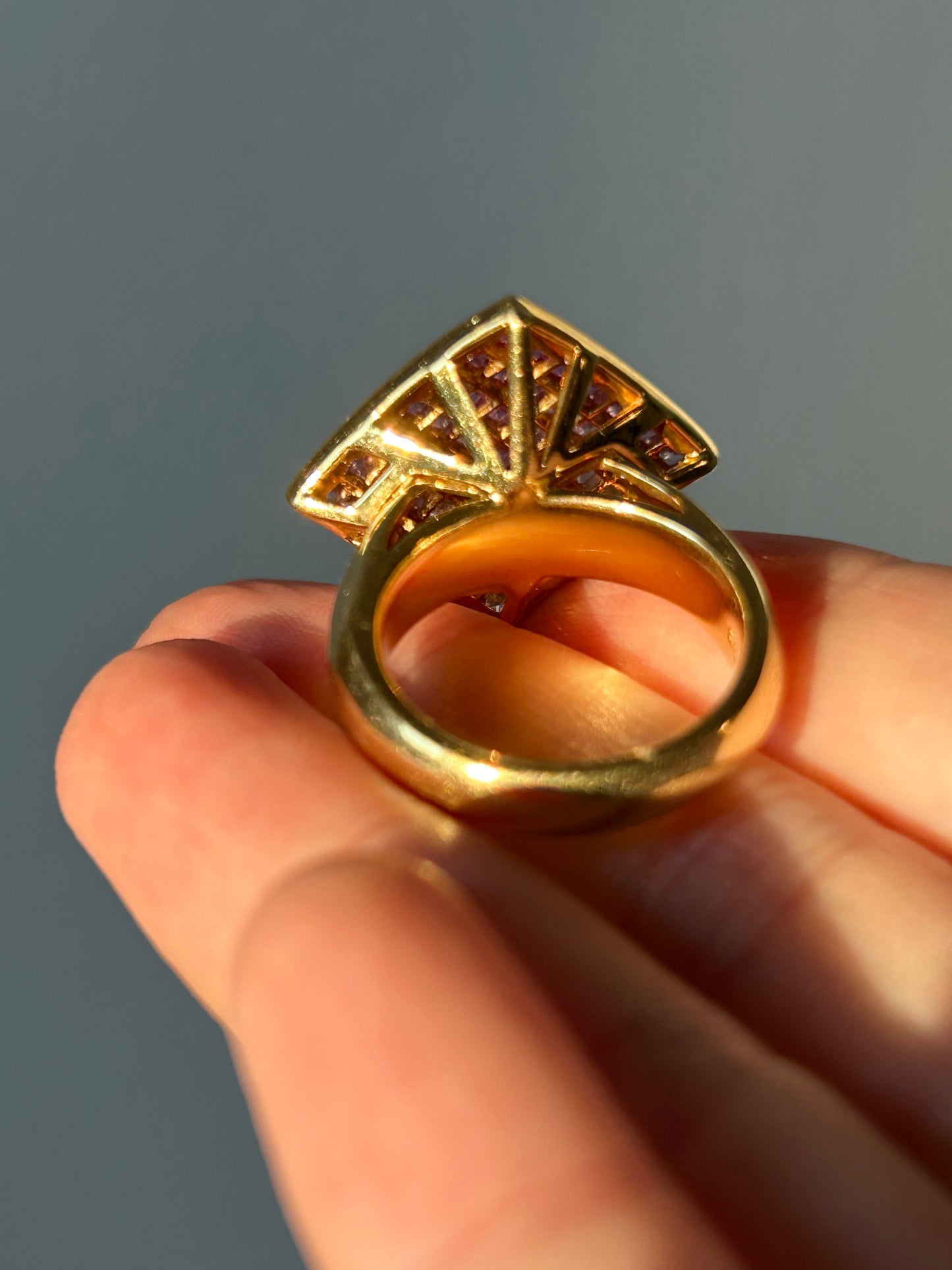 Vintage 18k Pink Sapphire Ombre Invisible Set Ring: US Size 6.25
