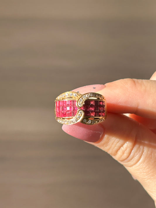 Vintage 18k Invisible Set Ruby Buckle Motif Ring: US Size 6