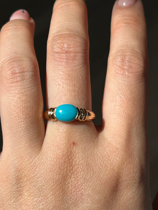 Vintage 18k East West Oval Turquoise Half Bezel Set Ring: US Size 6.75
