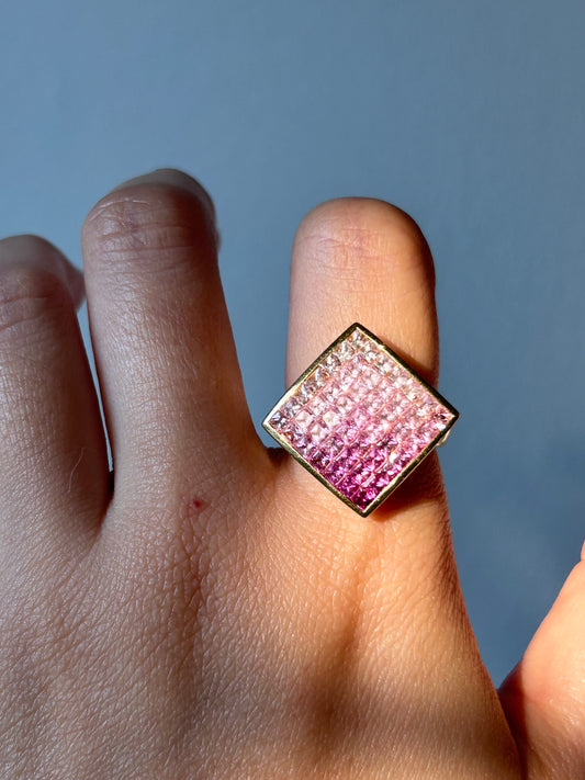 Vintage 18k Pink Sapphire Ombre Invisible Set Ring: US Size 6.25