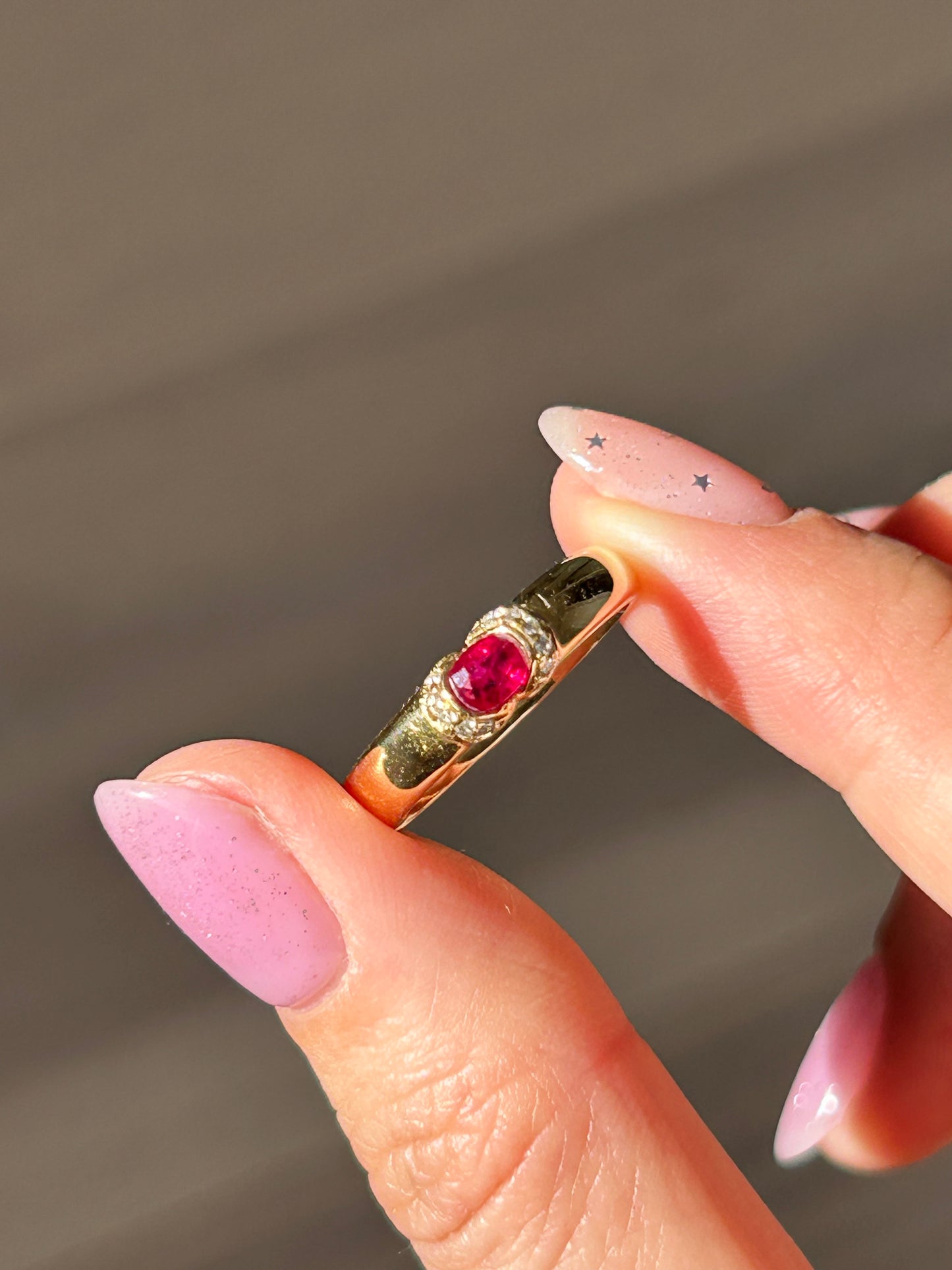 Vintage 18k East West Oval Ruby Half Bezel Ring: US Size 8.25