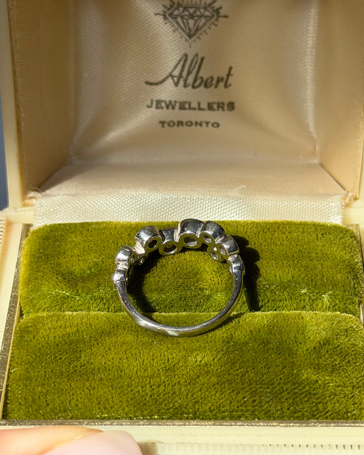 Vintage Platinum Milgrain Detail Bezel Set Diamond Bubble Band