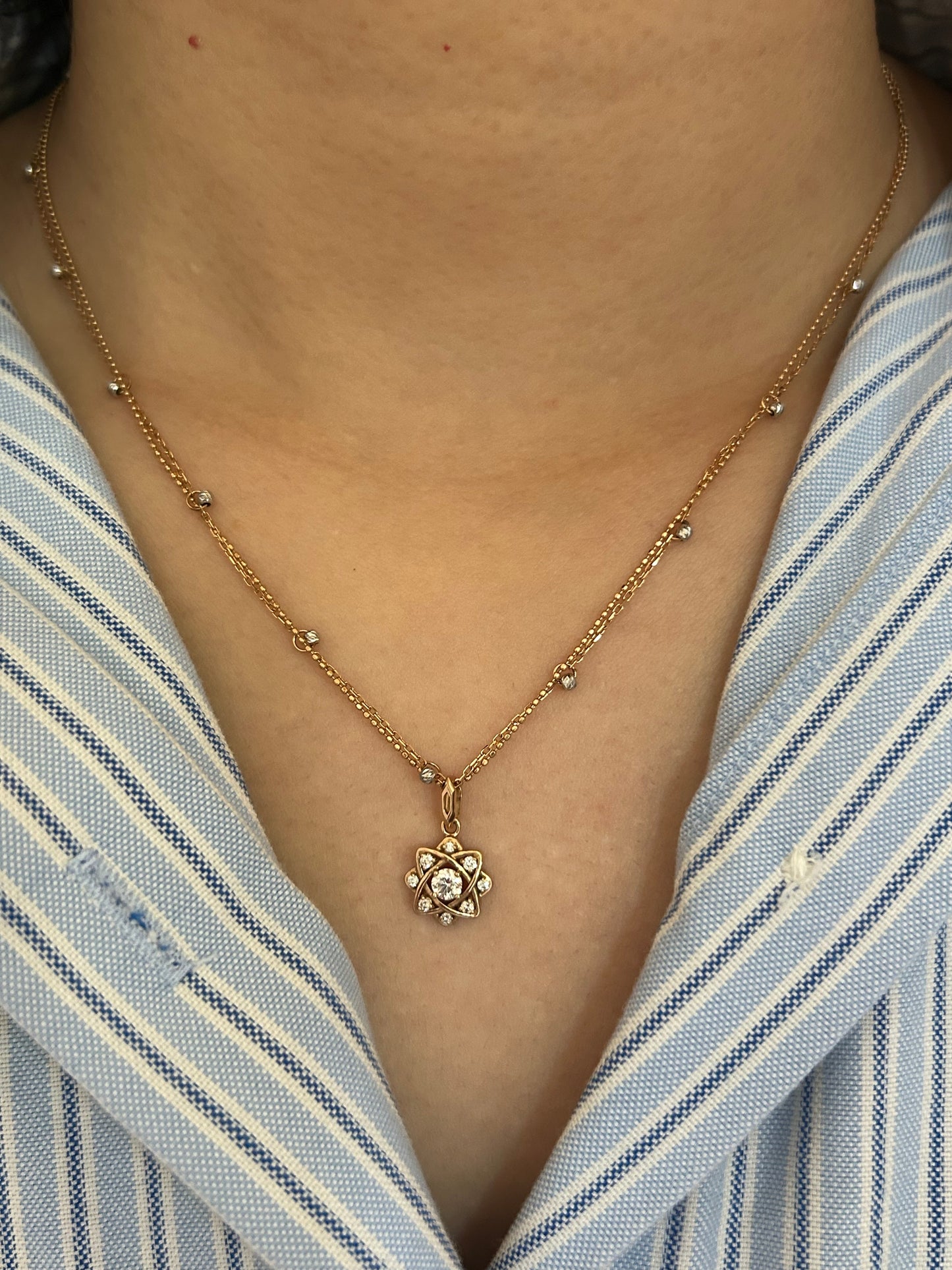Vintage 18k Rose Gold Multi Diamonds Flower Pendant Chain