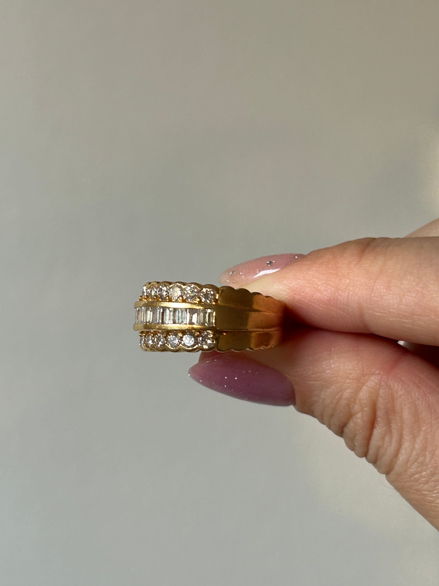 Vintage 18k Diamond Triple Row Ring: US Size 7