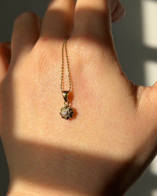Vintage 18k Gold Dainty Diamond Flower Charm