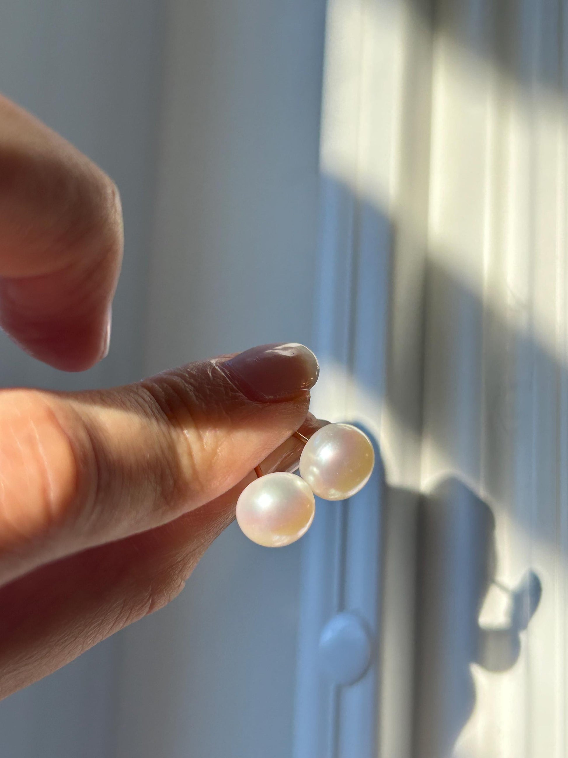 14k Solid Gold Pearl Studs: Pink Undertone Freshwater Pearls