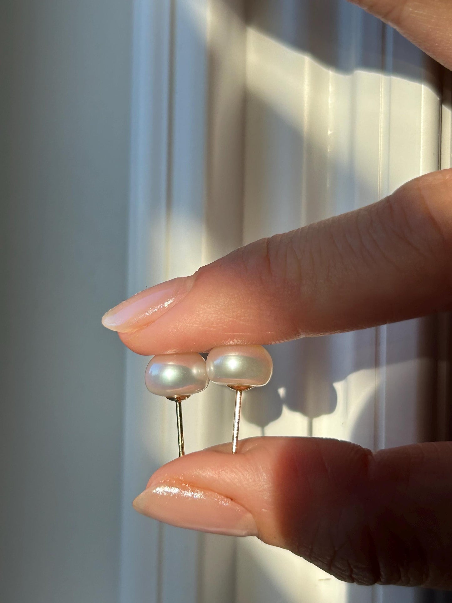 14k Solid Gold Pearl Studs: Pink Undertone Freshwater Pearls
