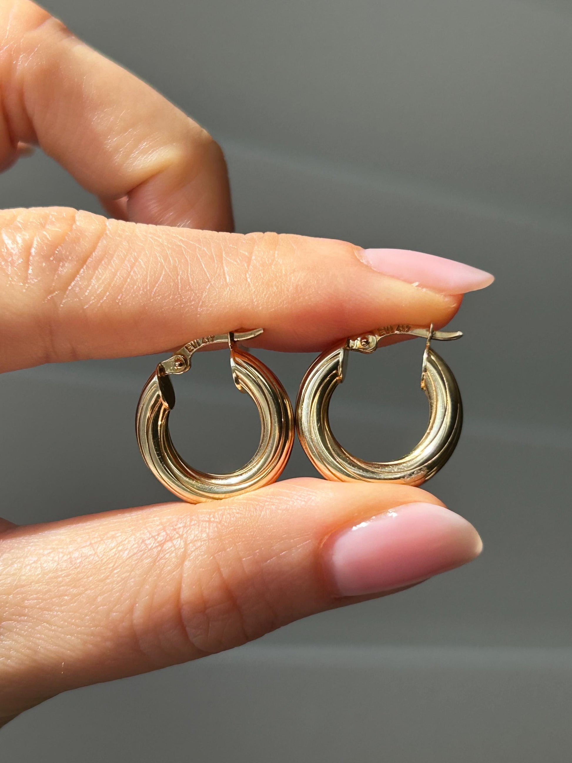 10k Solid Yellow Gold Small Chubby Hoop Earrings, Ribbed Hoops, Rope Hoops, Chunky Gold Hoops, Fluted Hoops Earrings, Chubby Gold Hoops