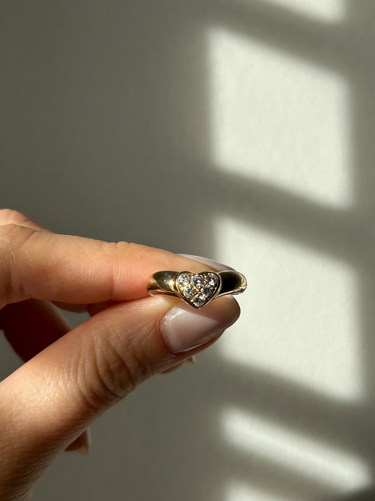 Vintage Tiffany & Co 18k Solid Yellow Gold Diamond Ring, Tiffany Friendship Ring, Diamond Heart Ring, Size 4.5-4.75