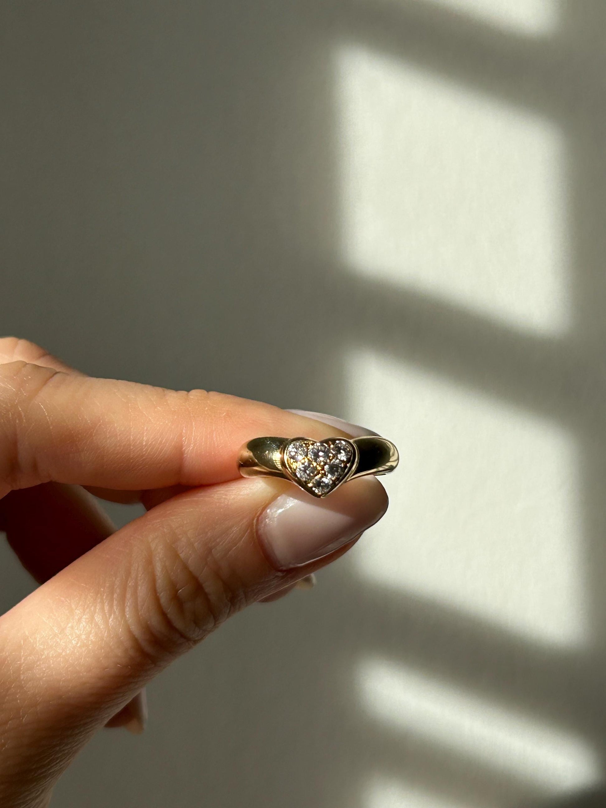 Vintage Tiffany & Co 18k Solid Yellow Gold Diamond Ring, Tiffany Friendship Ring, Diamond Heart Ring, Size 4.5-4.75