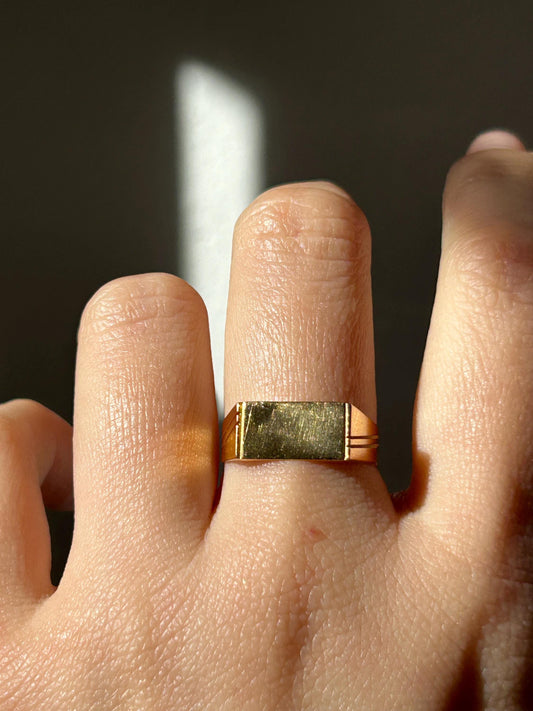 Vintage 18k Solid Yellow Gold Rectangular Signet Ring - Size 6