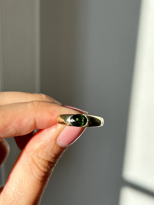 Vintage 18k Solid Yellow Gold Green Garnet Ring, Tsavorite Garnet Ring, Donut Ring, January Birthstone Ring, US Size 6