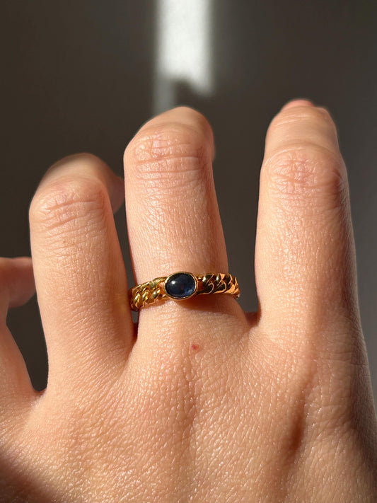 Vintage 18k Gold Curb Link Ring: Bezel Set Sapphire Cabochon, Size 6
