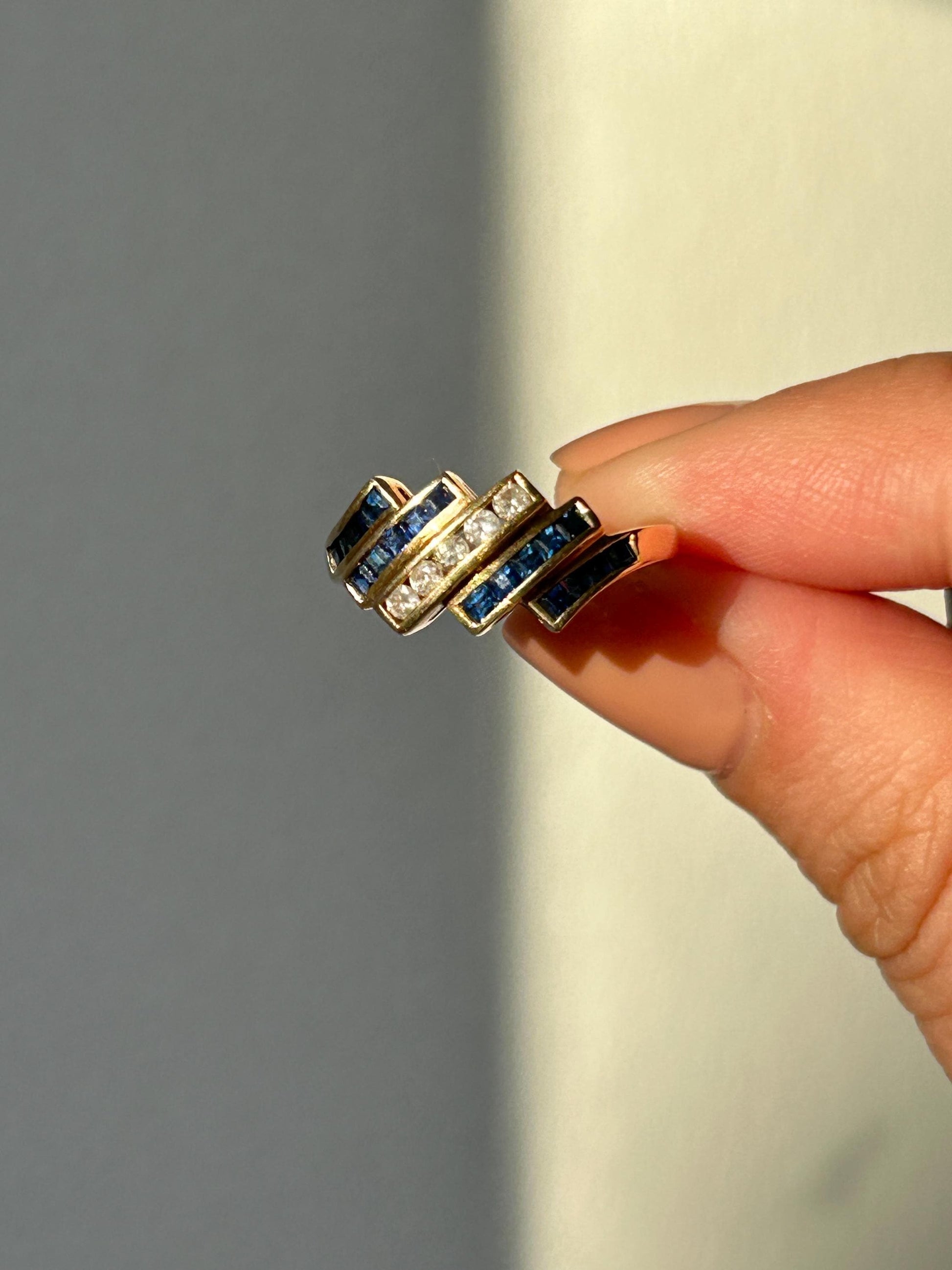 Vintage Art Deco Inspired 18k Gold Diamond & Sapphire Ring - Geometric Zig Zag Design