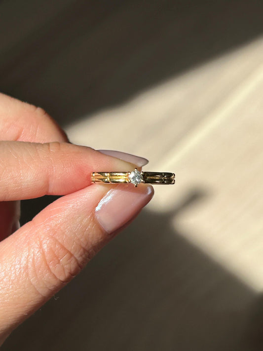 Vintage 18k Yellow Gold Diamond Solitaire Ring - US Size 6
