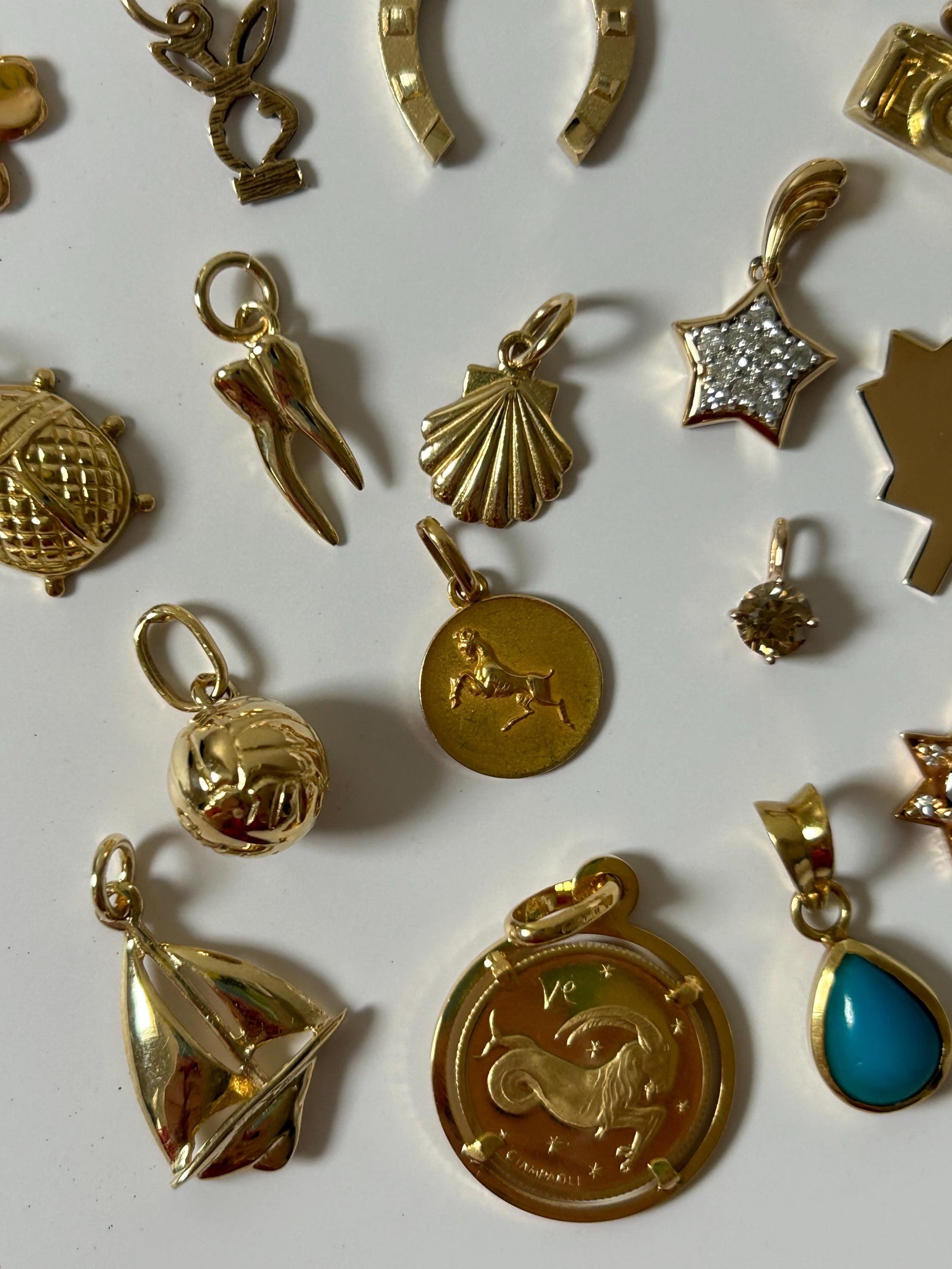 Vintage 18k Yellow Gold Volleyball Charm - French Hallmarks