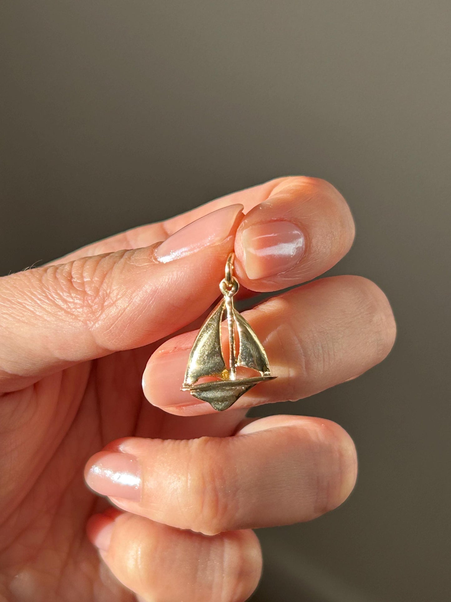 10k Yellow Gold Sailboat Charm