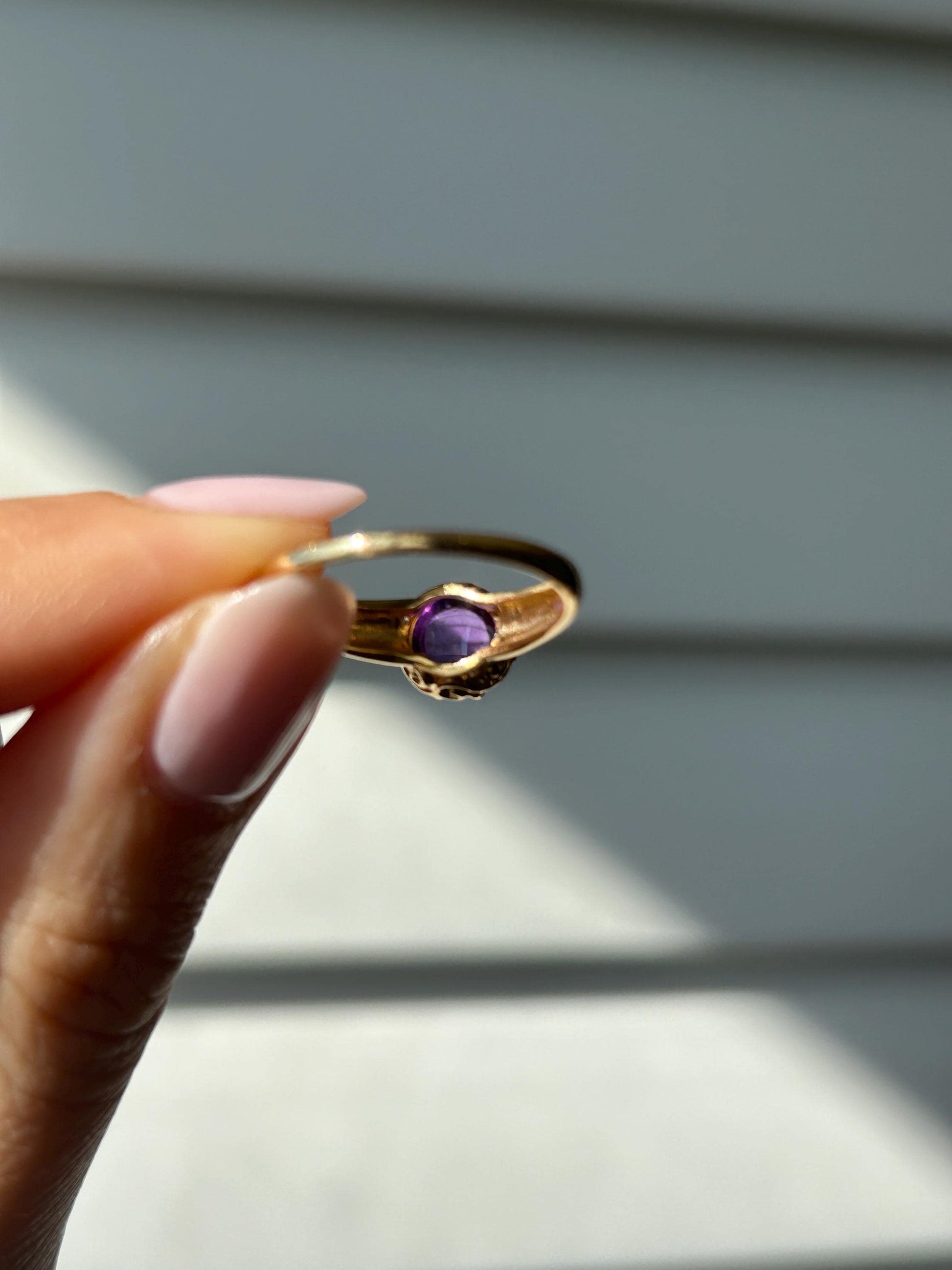 Vintage 18k Solid Yellow Gold Purple Amethyst Cabochon Ring, February Birthstone, Size 7.75