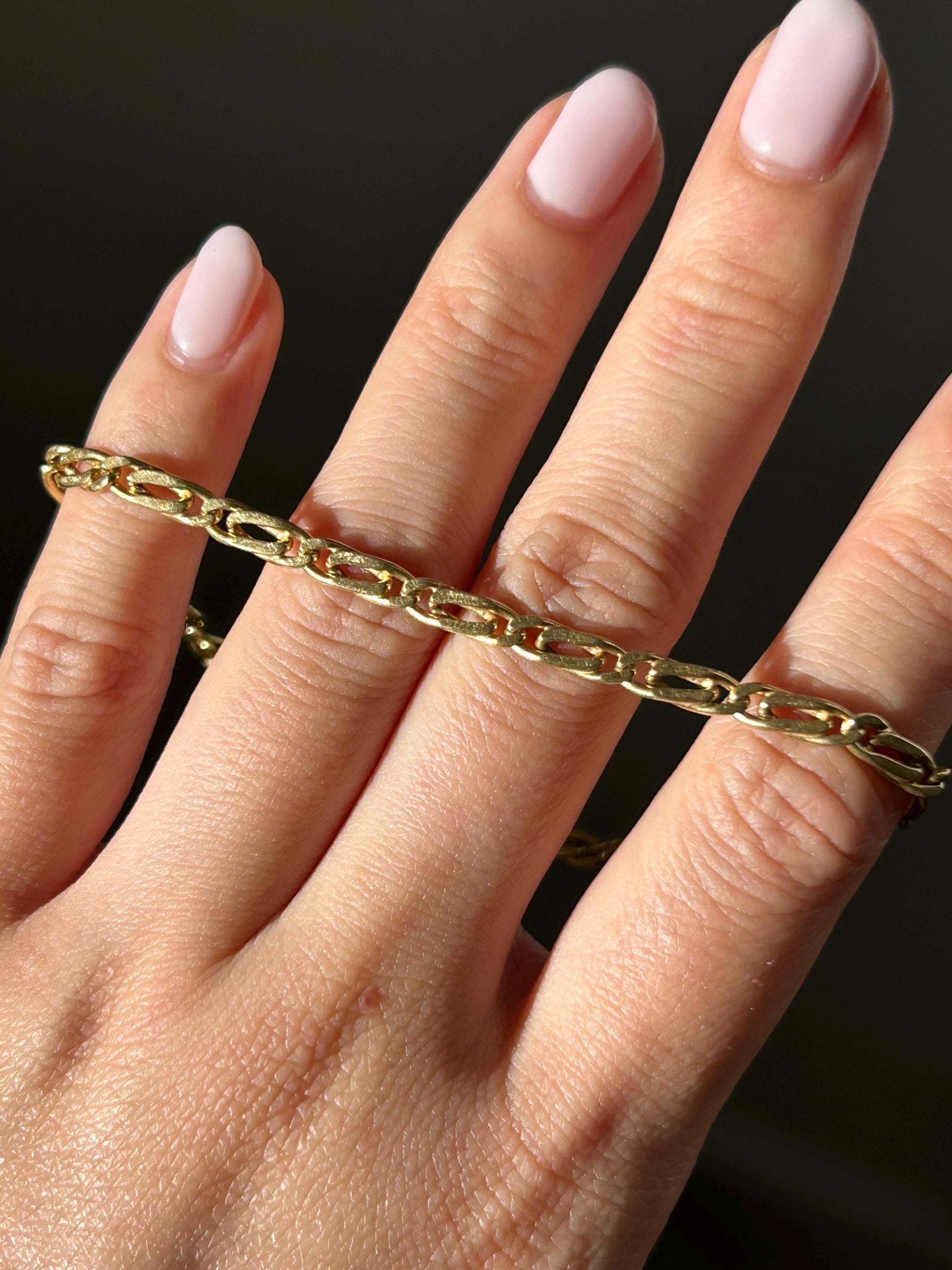 Vintage Italian 18k Yellow Gold Figaro Bracelet: Size 8