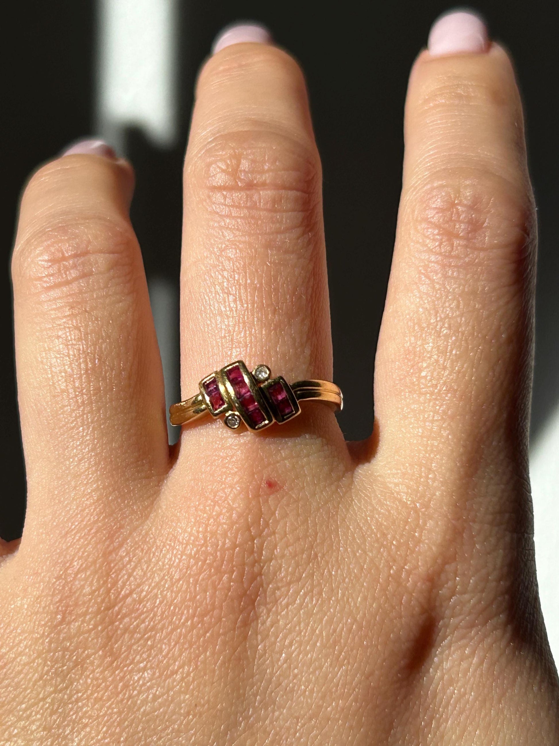 Vintage 18k 50-60’s Art Deco revival zig zag geometric ring with ruby and diamonds.