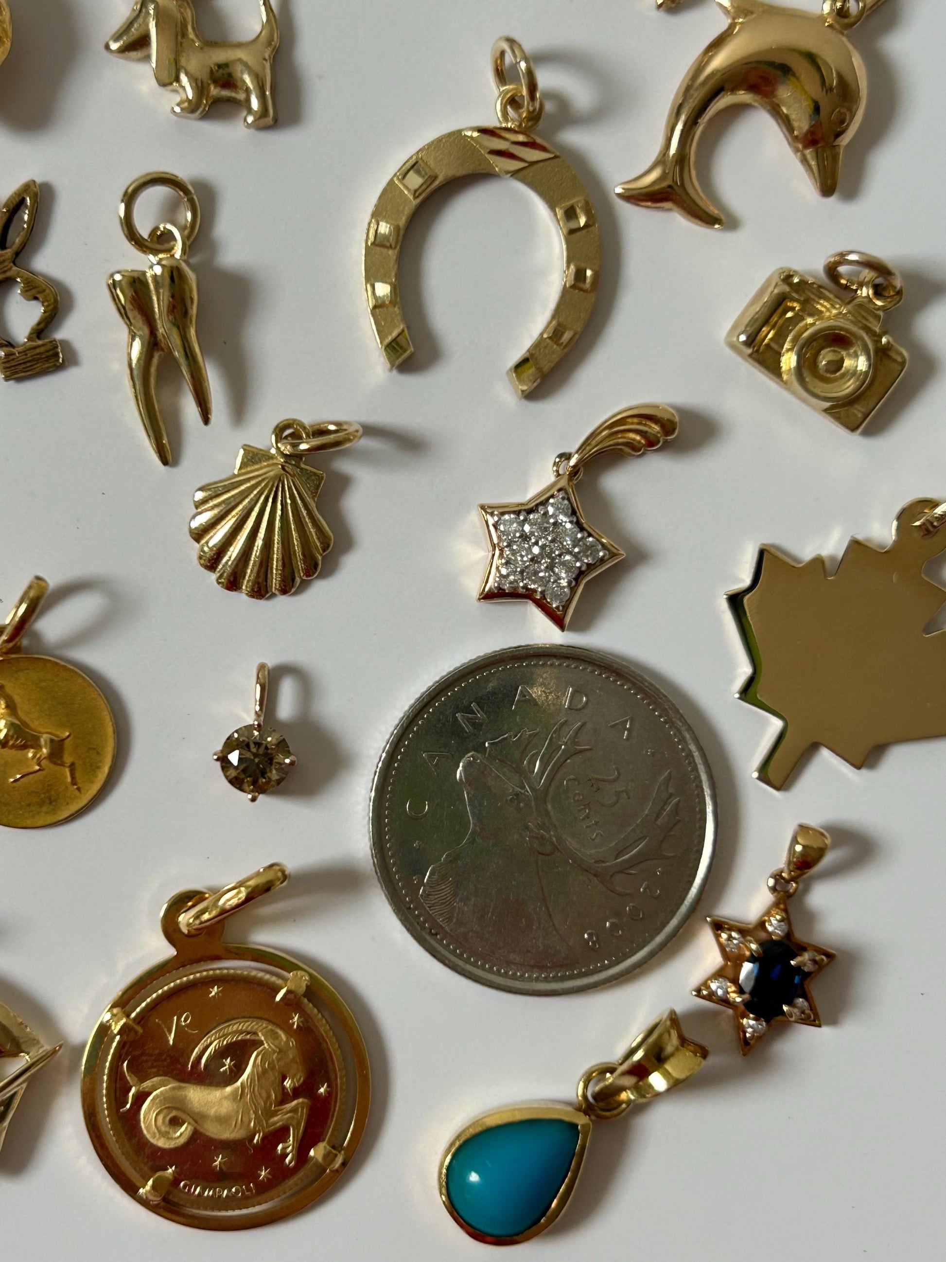 10k Yellow Gold Canada Maple Leaf Pendant Charm
