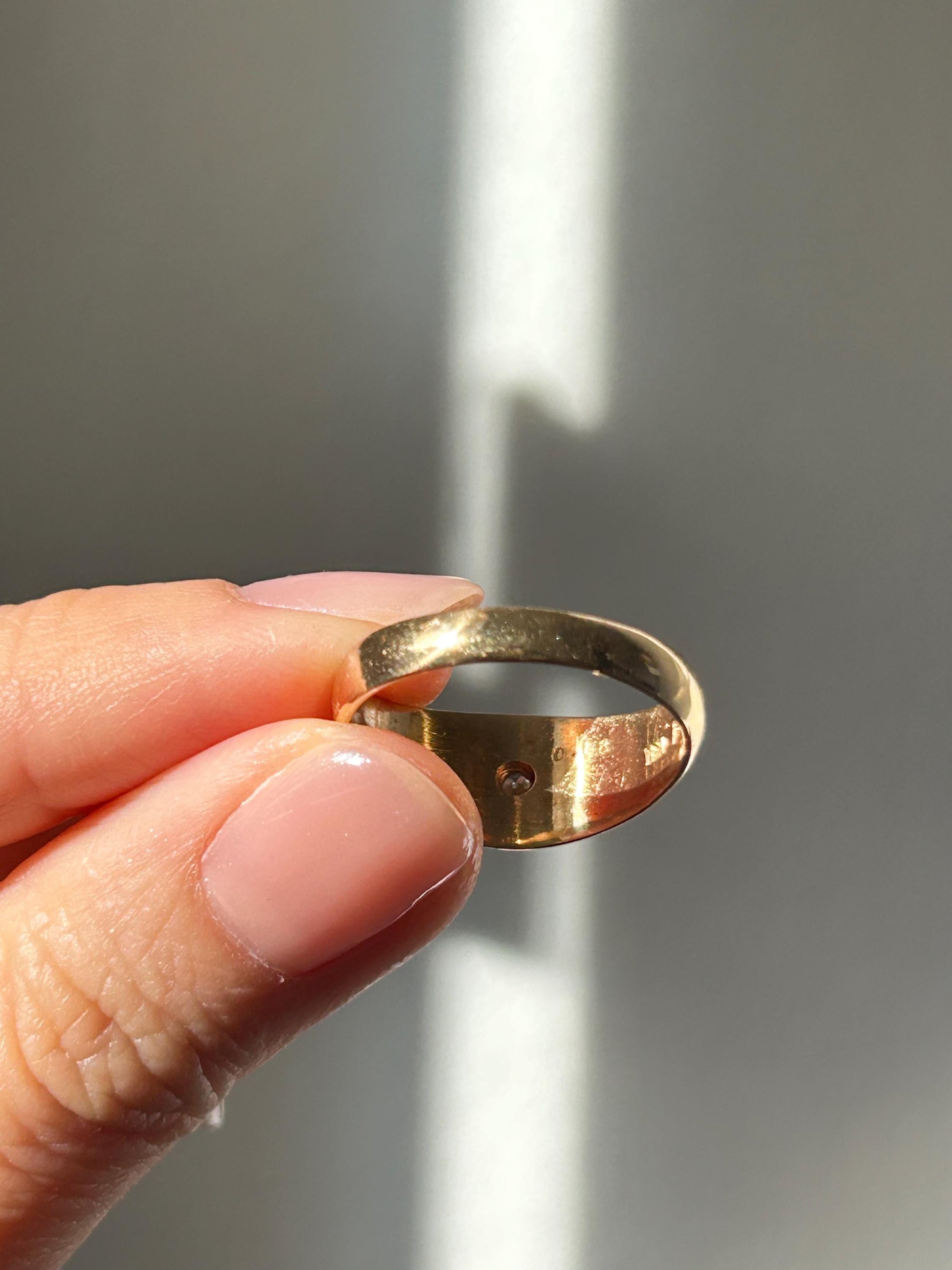 Vintage 18k Yellow Gold Diamond Starburst Ring: Gypsy Style, Flushed Setting, Size 7.75