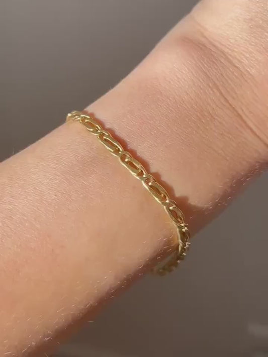 Vintage Italian 18k Yellow Gold Figaro Bracelet: Size 8