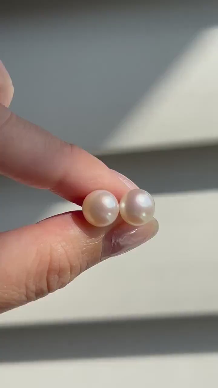 14k Solid Gold Pearl Studs: Pink Undertone Freshwater Pearls