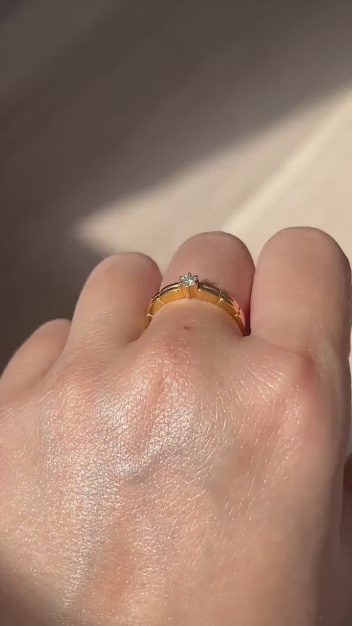 Vintage 18k Yellow Gold Diamond Solitaire Ring - US Size 6