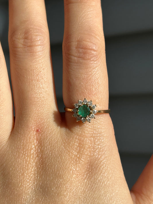 Vintage 18k Round Emerald Diamond Halo Ring