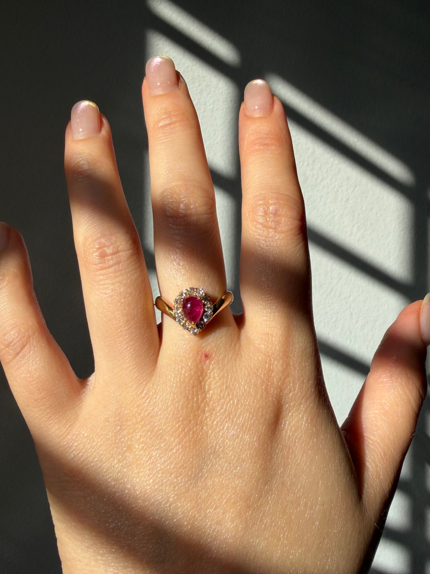 Vintage 18k Gold Pear Shaped Ruby Cabochon Diamond Halo Ring