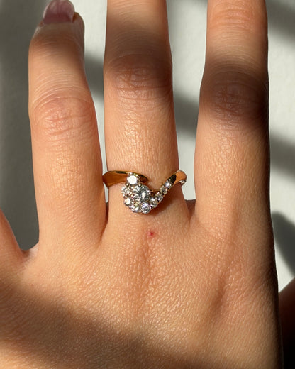 Vintage 18k Gold 0.73 CTW Diamond Swirly Ring