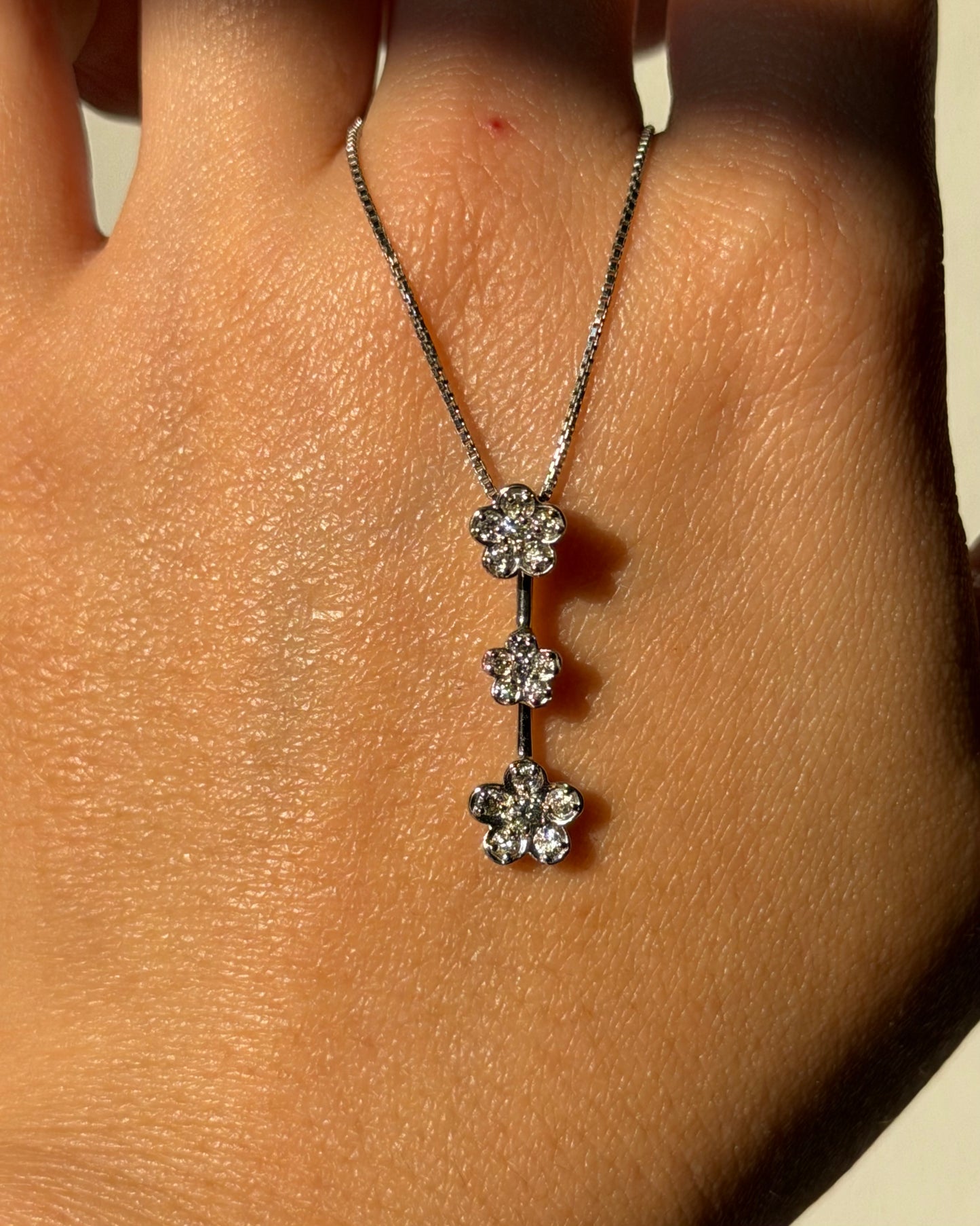 Vintage 18k WG Diamond Flower Bar Swinging Pendant