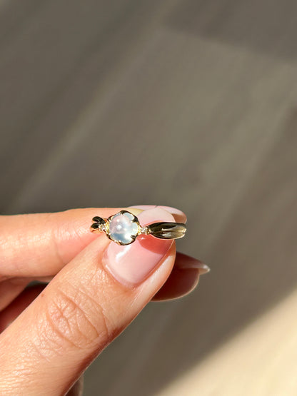 Vintage 18k Moonstone Ring: US Size 5.75