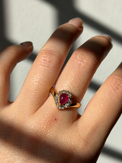 Vintage 18k Gold Pear Shaped Ruby Cabochon Diamond Halo Ring